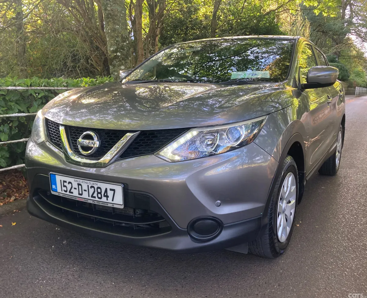 Nissan Qashqai Hatchback, Petrol, 2015, Grey