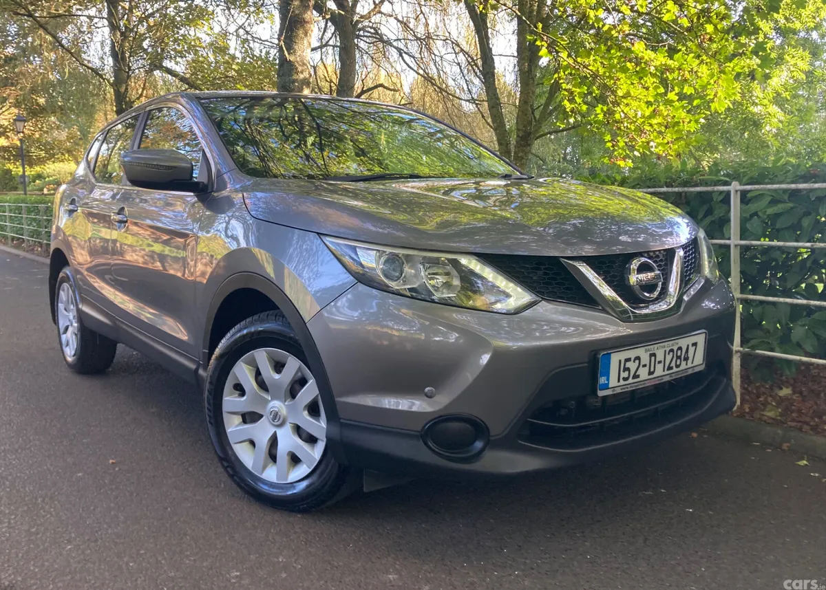 Nissan Qashqai Hatchback, Petrol, 2015, Grey