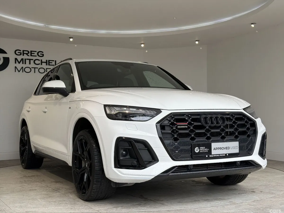 Audi Q5 SUV, Petrol Hybrid, 2023, White