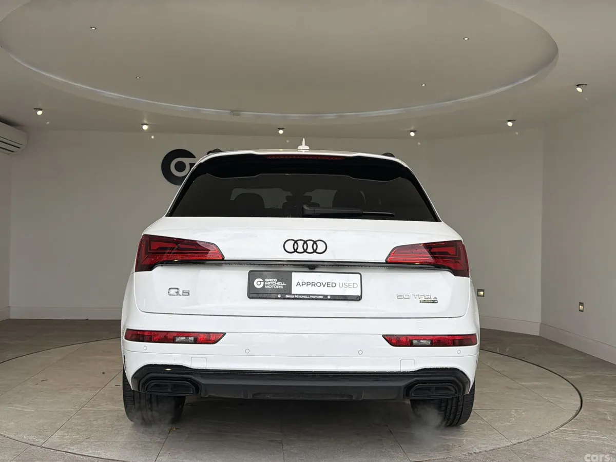 Audi Q5 SUV, Petrol Hybrid, 2023, White