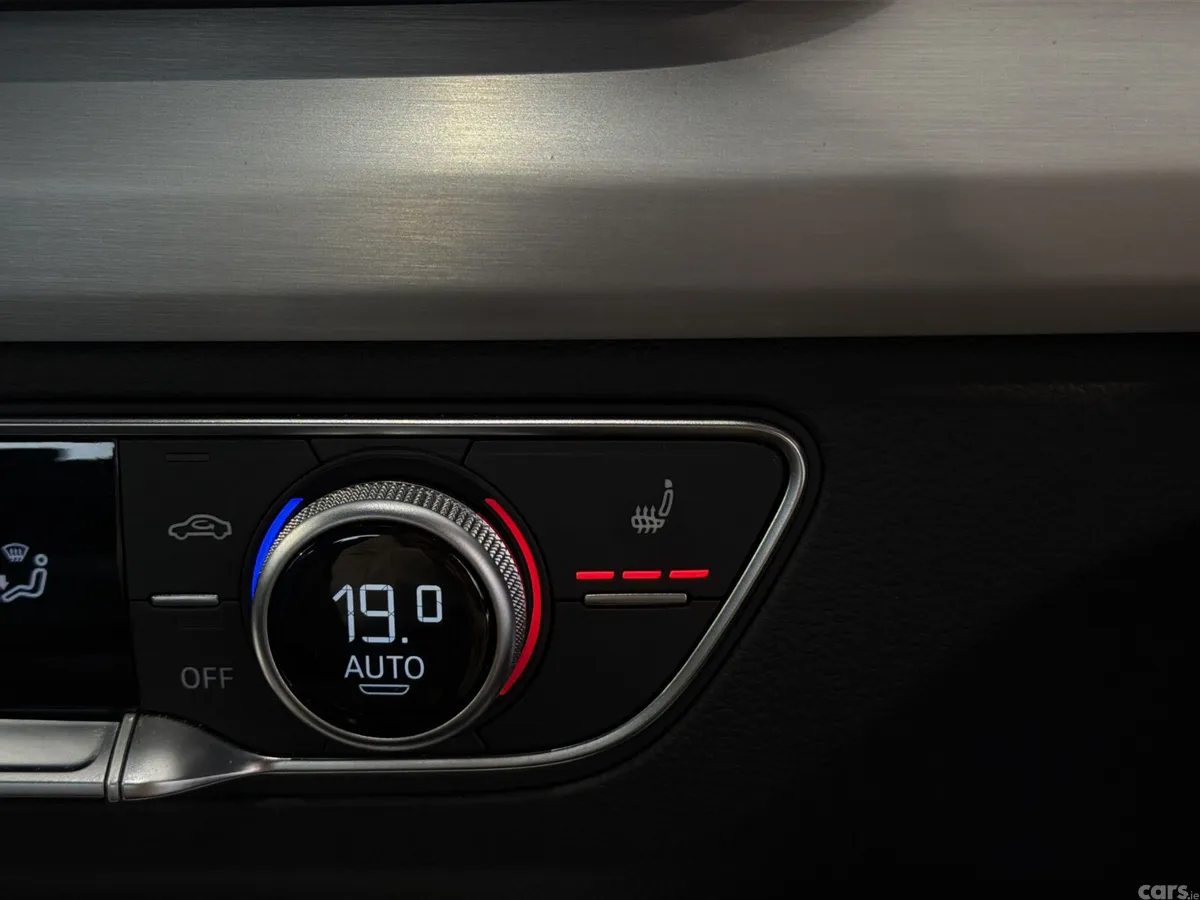 Audi Q5 SUV, Petrol Hybrid, 2023, White