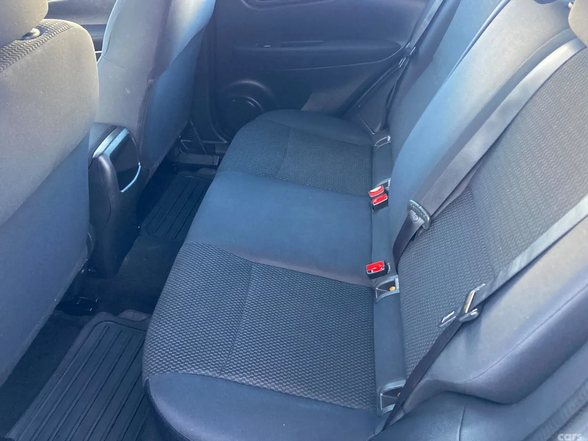 Nissan Qashqai Hatchback, Petrol, 2015, Grey