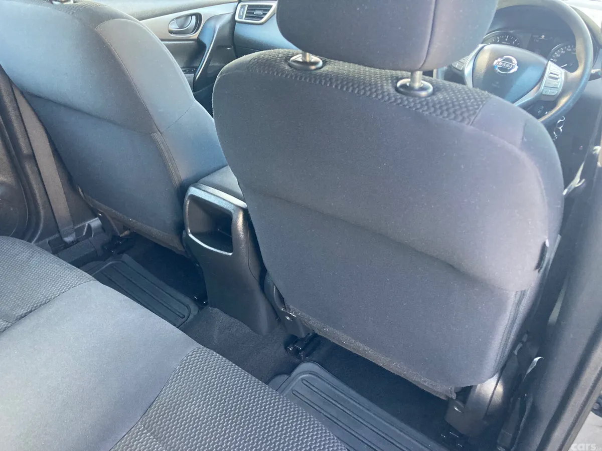 Nissan Qashqai Hatchback, Petrol, 2015, Grey