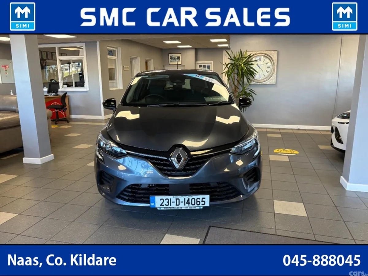 Renault Clio Hatchback, Petrol, 2023, Grey