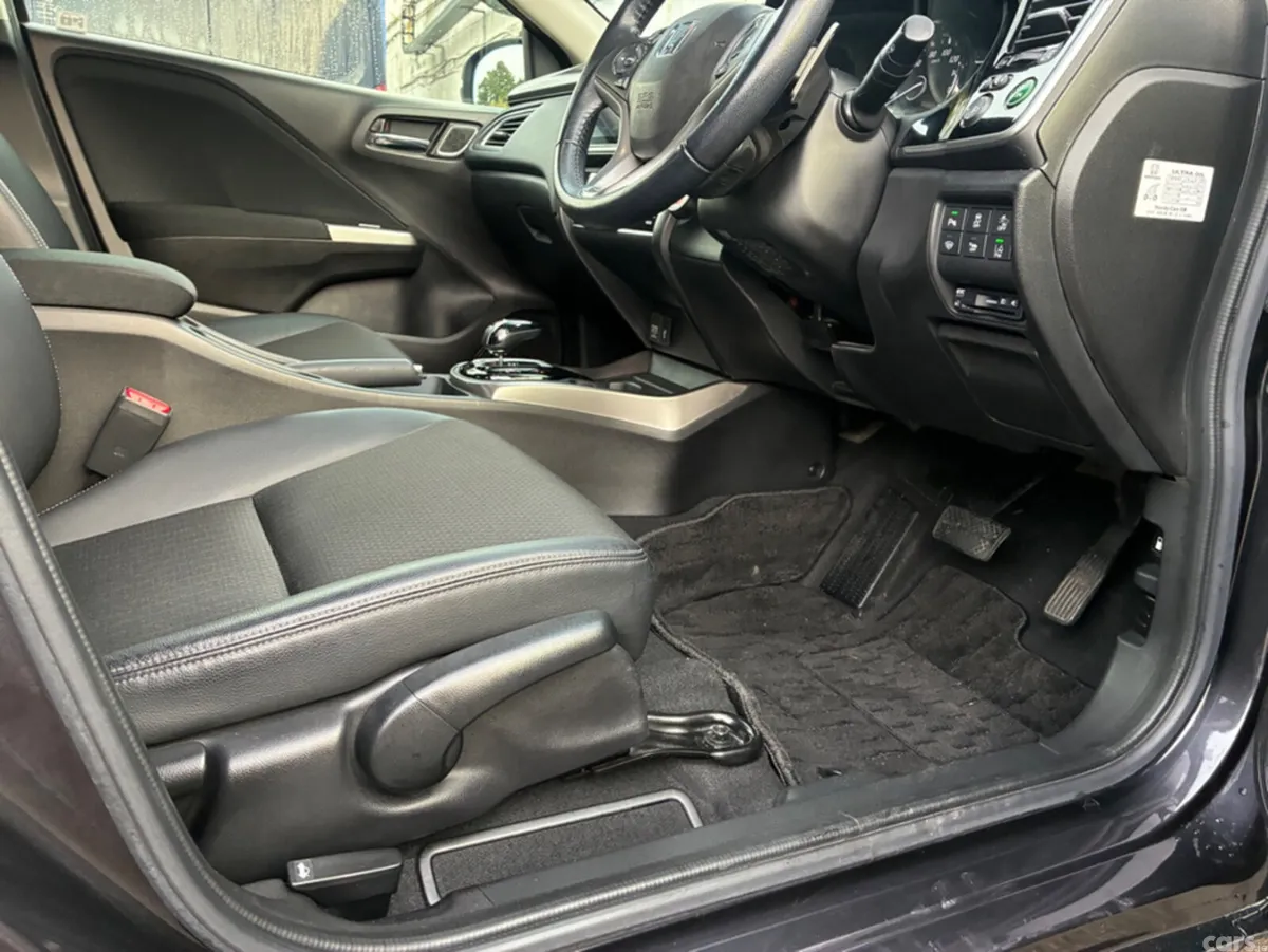 Honda Grace Saloon, Petrol Hybrid, 2019, Black