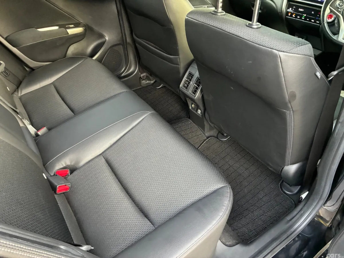 Honda Grace Saloon, Petrol Hybrid, 2018, Black