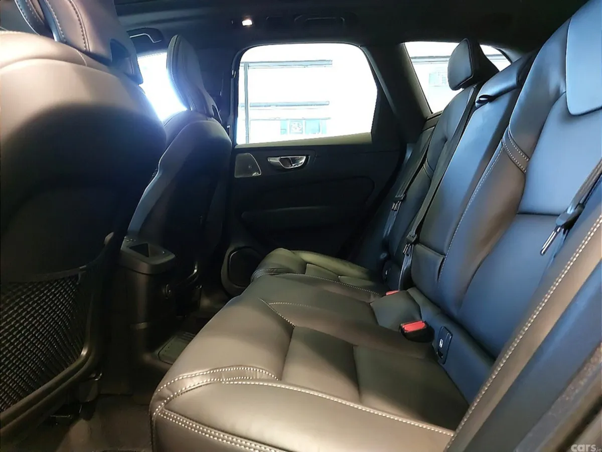 Volvo XC60 SUV, Petrol Plug-in Hybrid, 2026, Blue