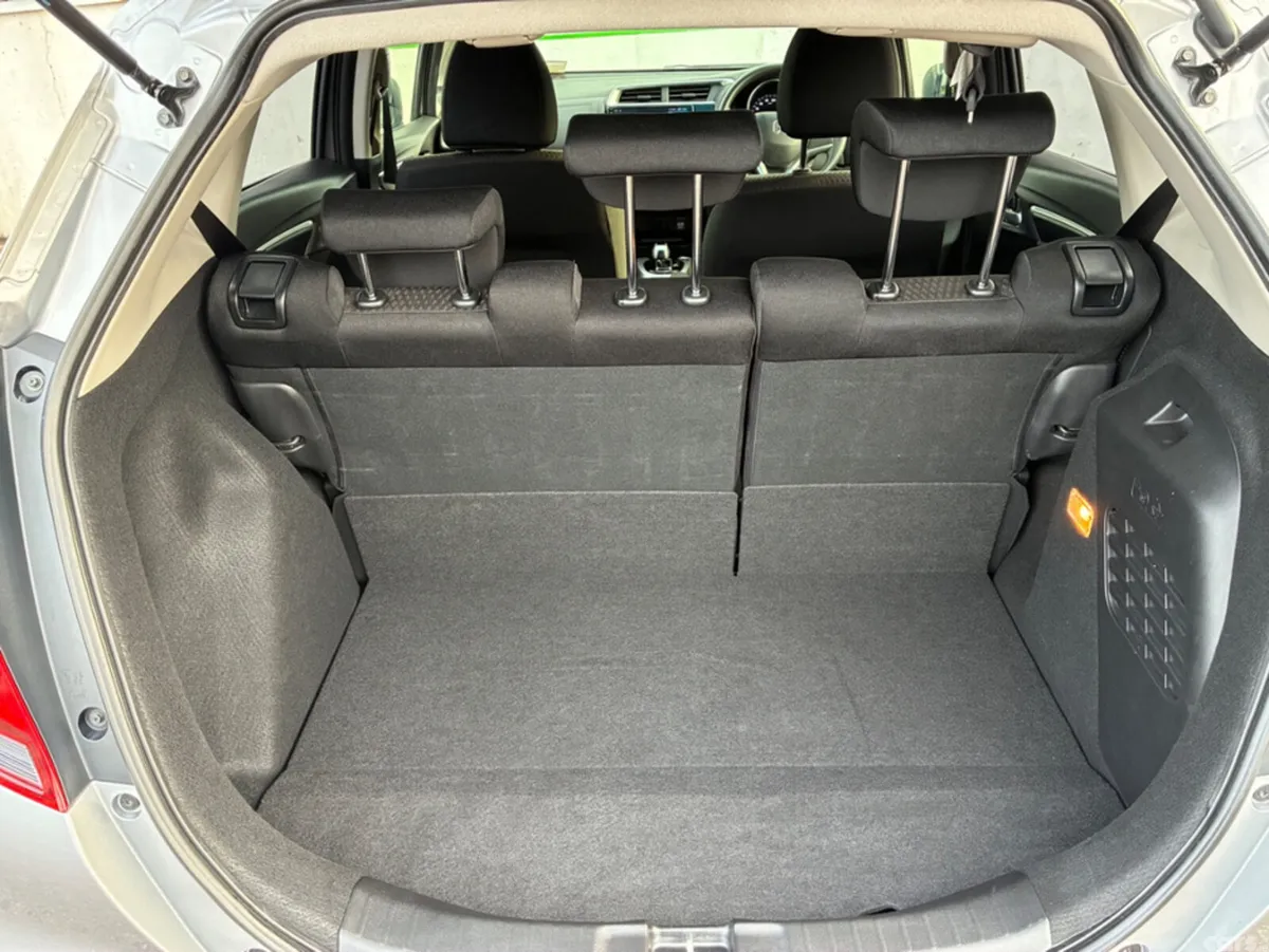 Honda Fit Hatchback, Petrol Hybrid, 2018, Silver
