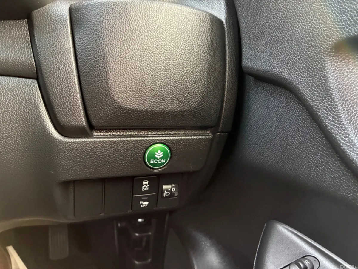 Honda Fit Hatchback, Petrol Hybrid, 2018, Silver