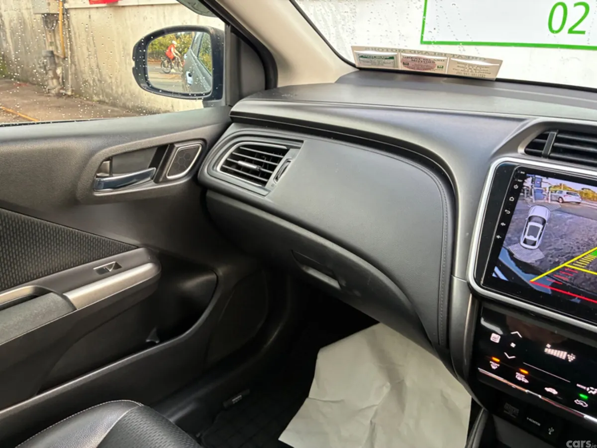 Honda Grace Saloon, Petrol Hybrid, 2018, Black