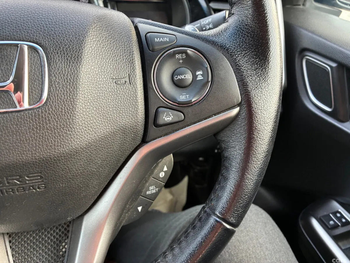 Honda Grace Saloon, Petrol Hybrid, 2018, Silver