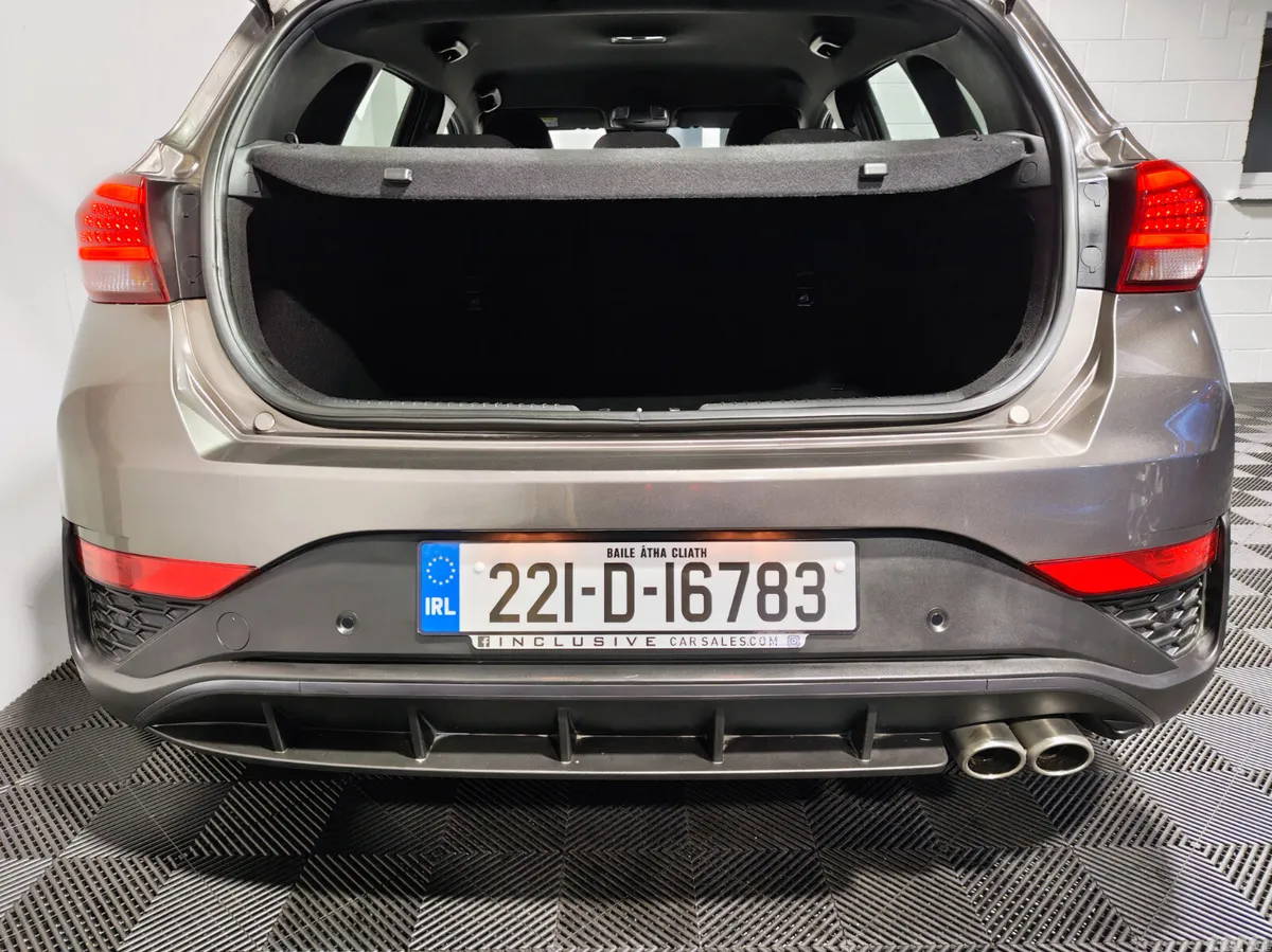 Hyundai i30 Hatchback, Petrol, 2022, Brown