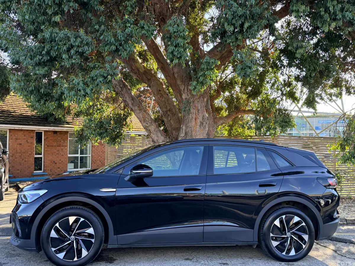 Volkswagen ID.4 Estate, Electric, 2023, Black