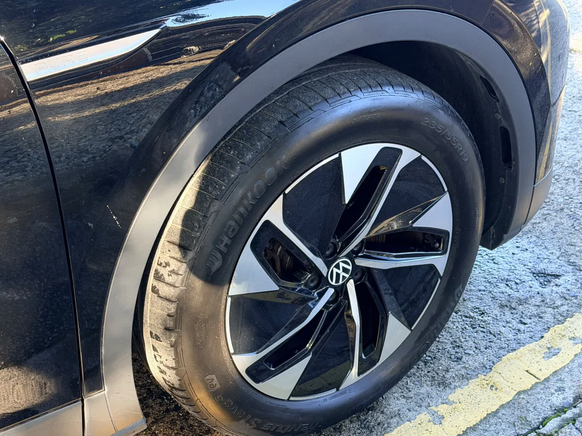 Volkswagen ID.4 Estate, Electric, 2023, Black