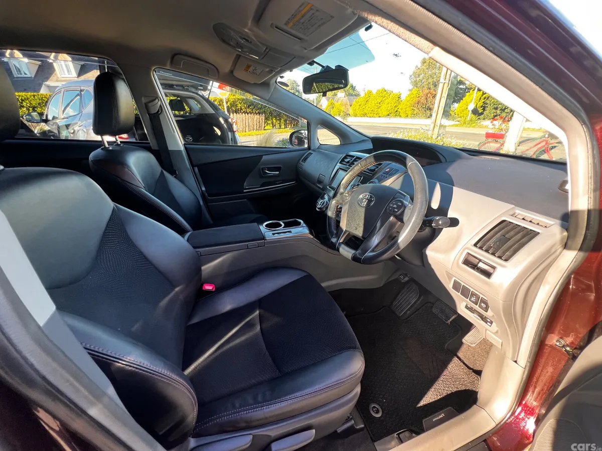 Toyota Prius MPV, Petrol Hybrid, 2014, Brown