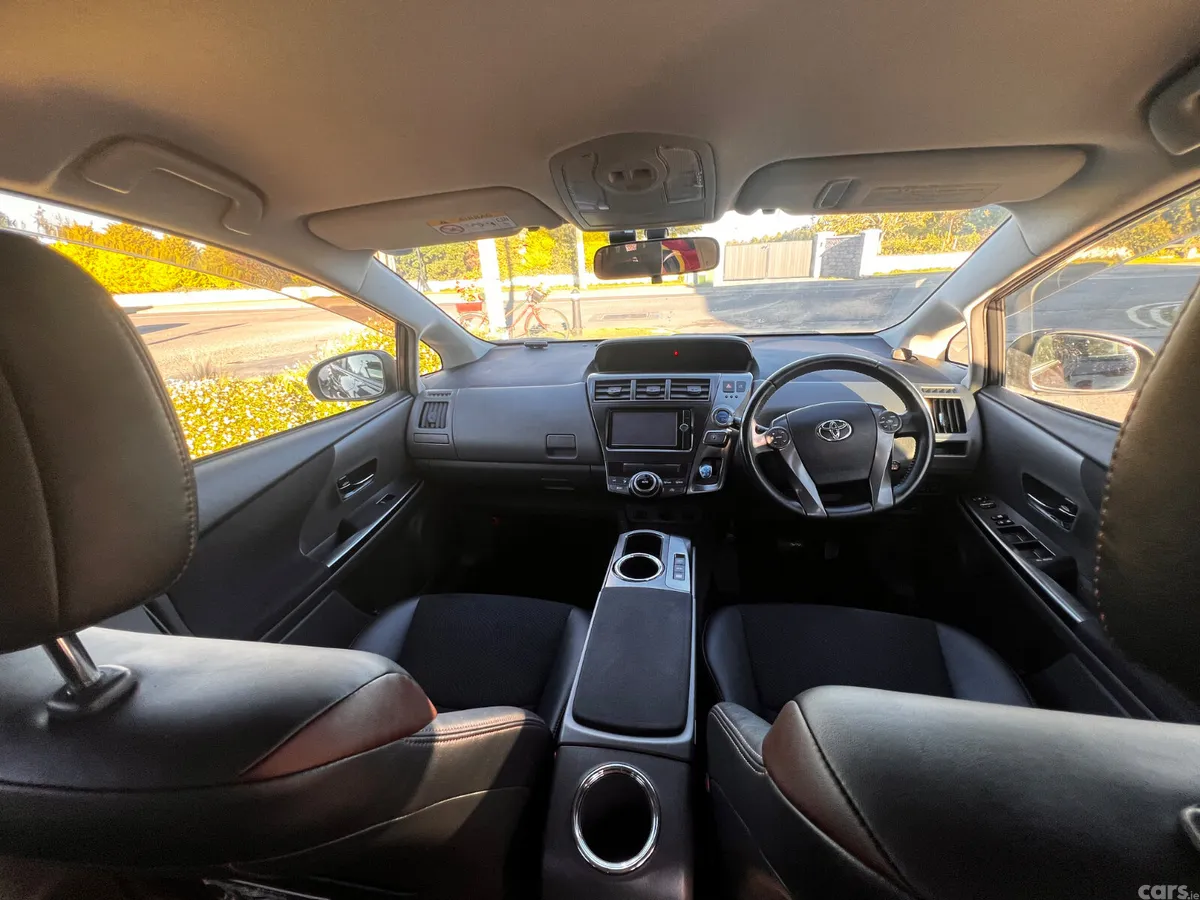 Toyota Prius MPV, Petrol Hybrid, 2014, Brown