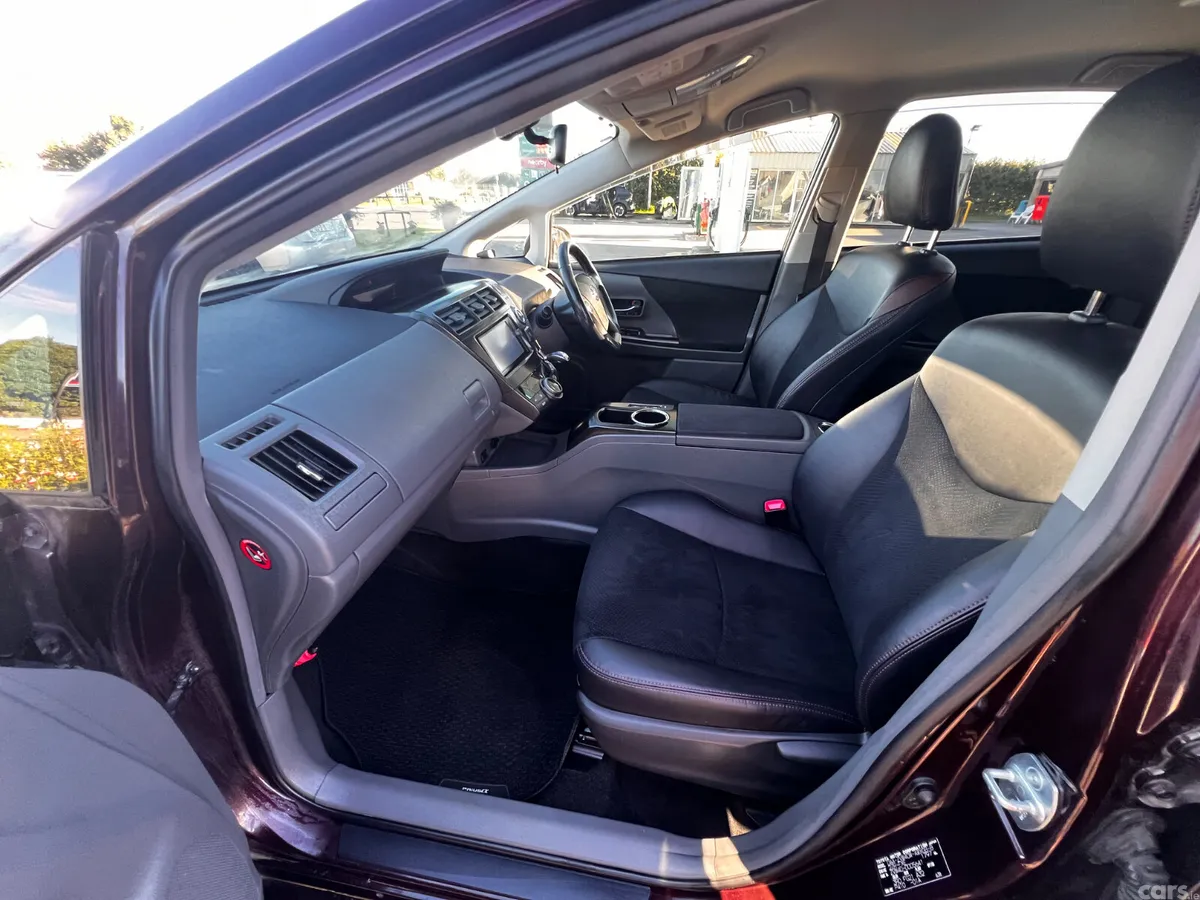 Toyota Prius MPV, Petrol Hybrid, 2014, Brown