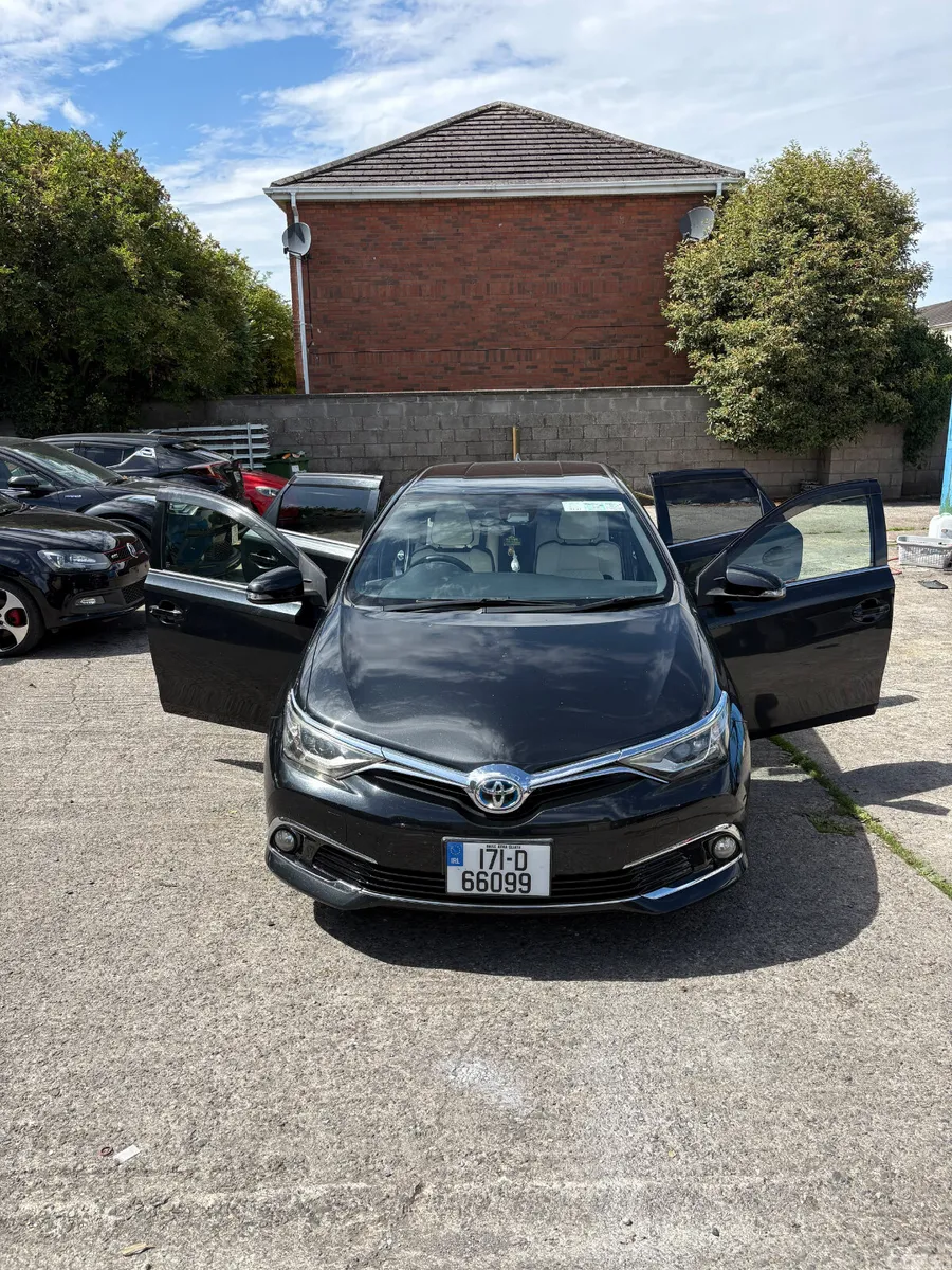 Toyota Auris Hatchback, Petrol Hybrid, 2017, Black