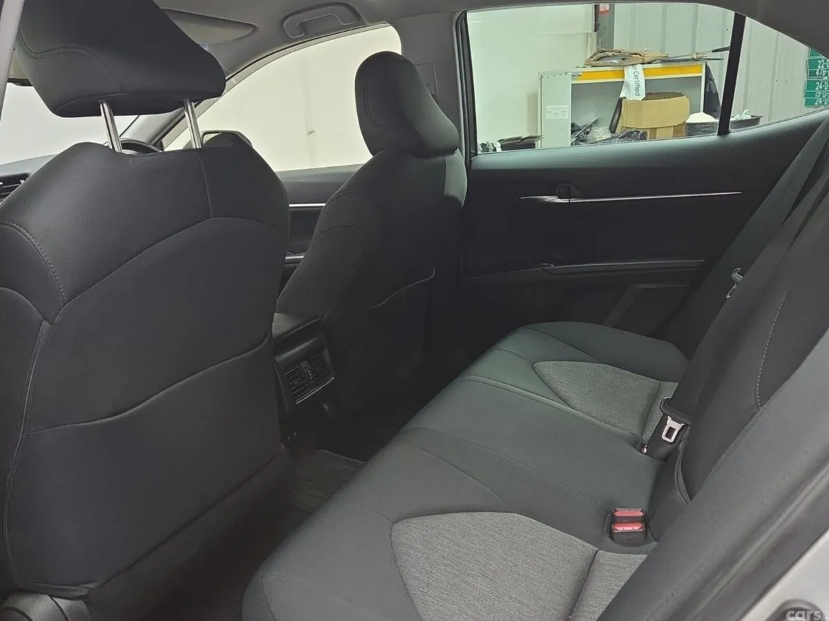 Toyota Camry Saloon, Petrol Hybrid, 2020, Silver
