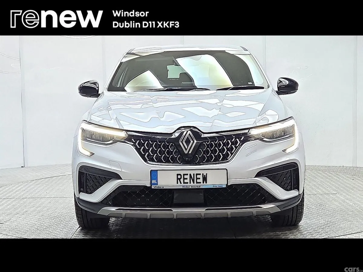Renault Arkana Hatchback, Petrol Hybrid, 2025, White