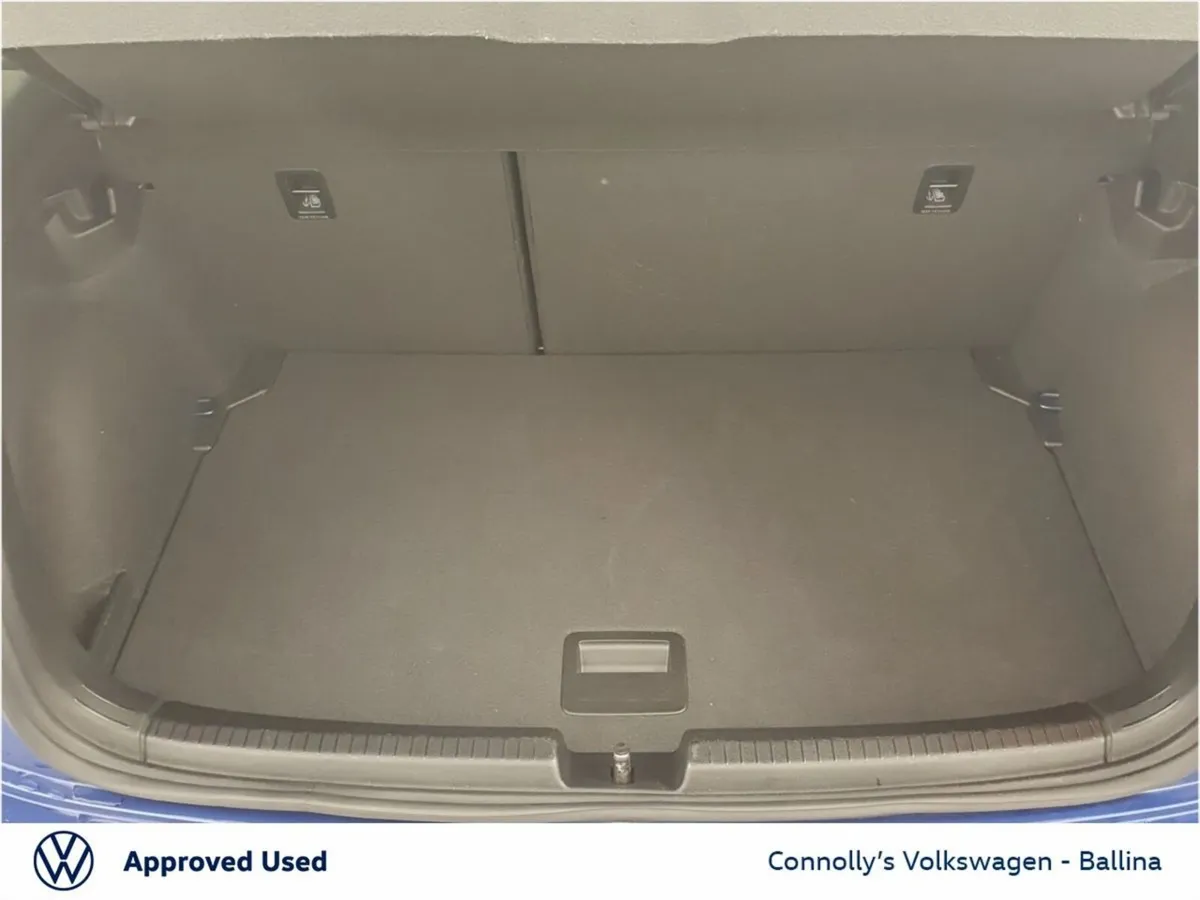 Volkswagen Polo Hatchback, Petrol, 2026, Blue