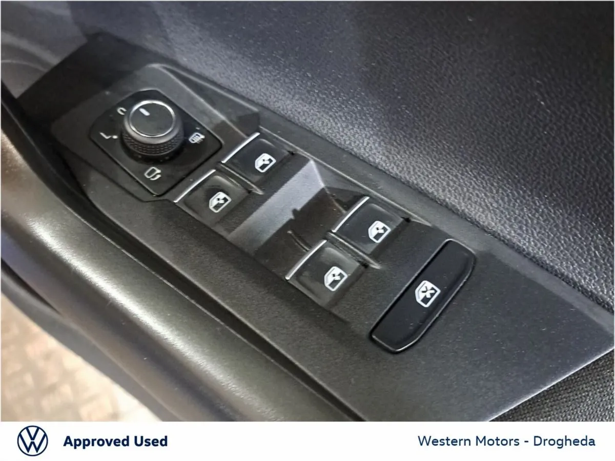 Volkswagen Polo Hatchback, Petrol, 2026, Blue