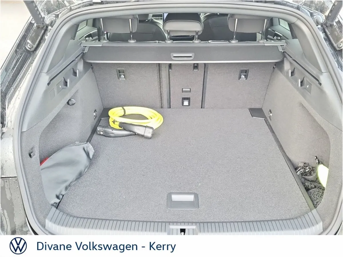 Volkswagen ID.7 Estate, Electric, 2027, Black
