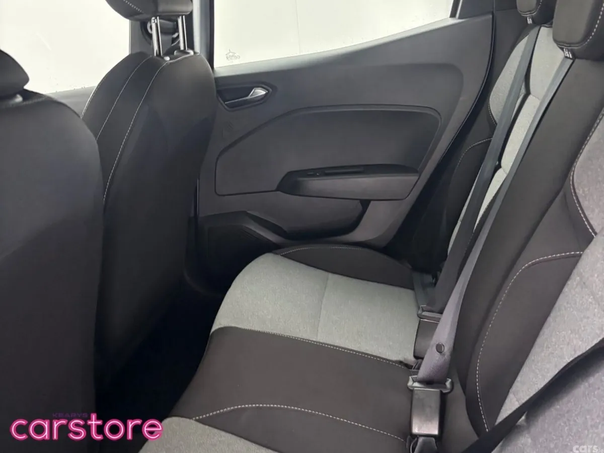Renault Clio Hatchback, Petrol, 2024, Grey