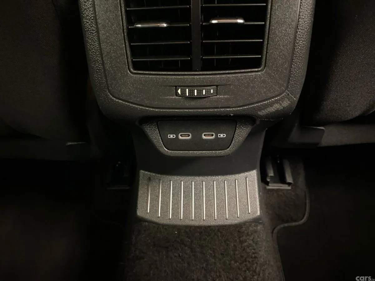 Volkswagen T-Roc SUV, Diesel, 2021, White