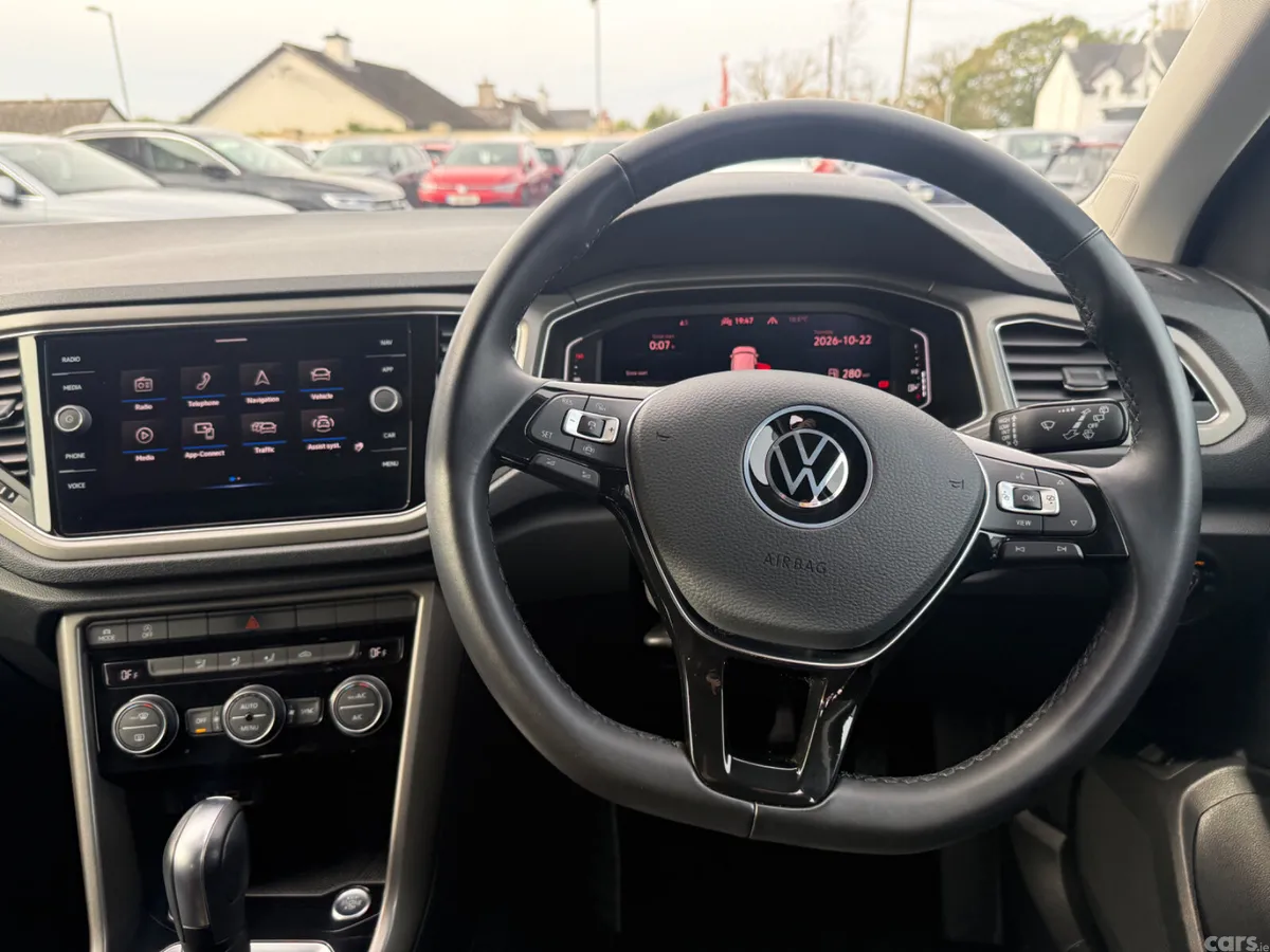 Volkswagen T-Roc SUV, Diesel, 2021, Black