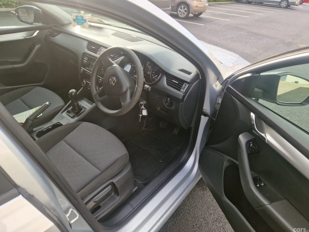 Skoda Octavia Saloon, Diesel, 2016, Silver