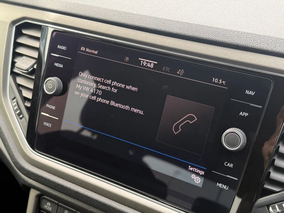 Volkswagen T-Roc SUV, Diesel, 2021, Black