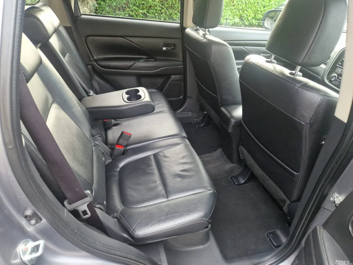 Mitsubishi Outlander SUV, Diesel, 2017, Grey