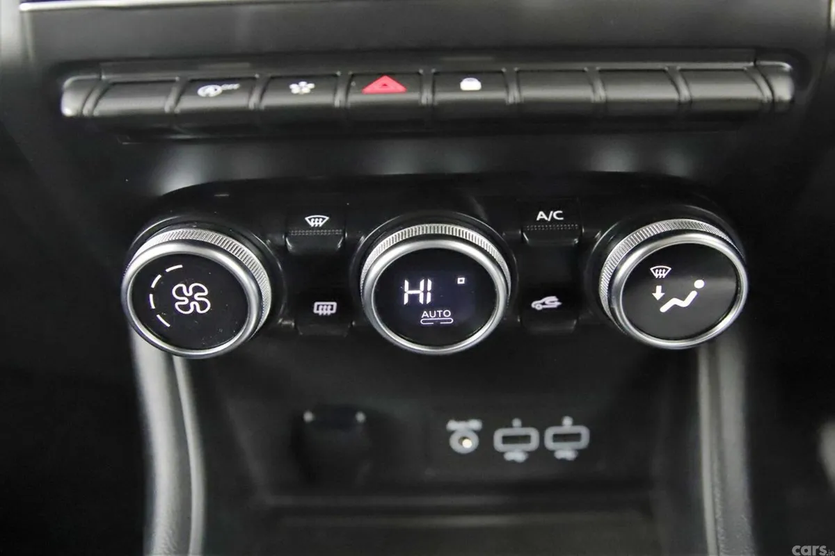 Renault Captur SUV, Diesel, 2020, Red
