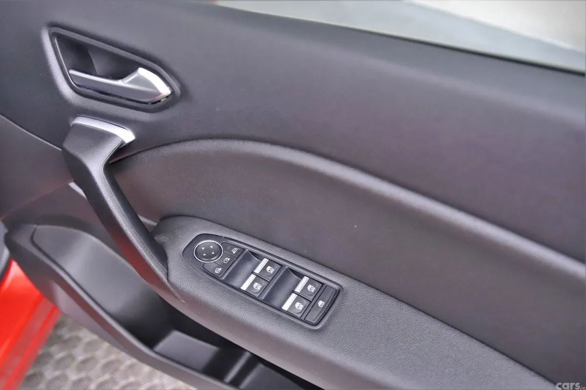 Renault Captur SUV, Diesel, 2020, Red