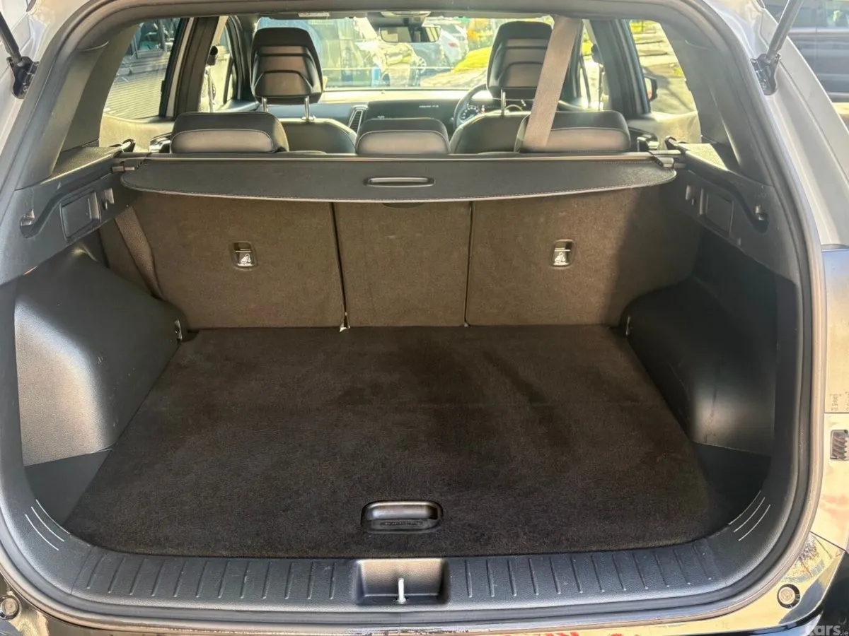 Kia Sportage SUV, Petrol Hybrid, 2025, Grey