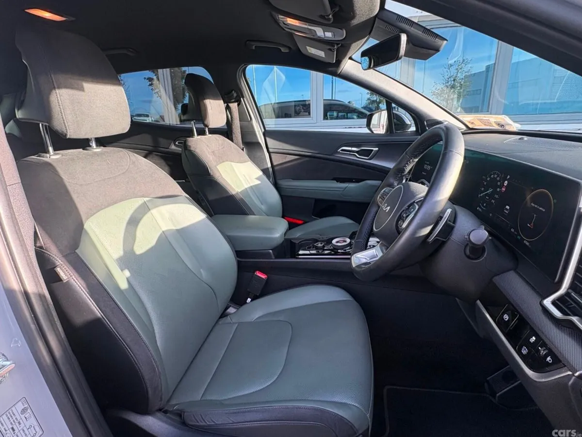 Kia Sportage SUV, Petrol Hybrid, 2025, Grey