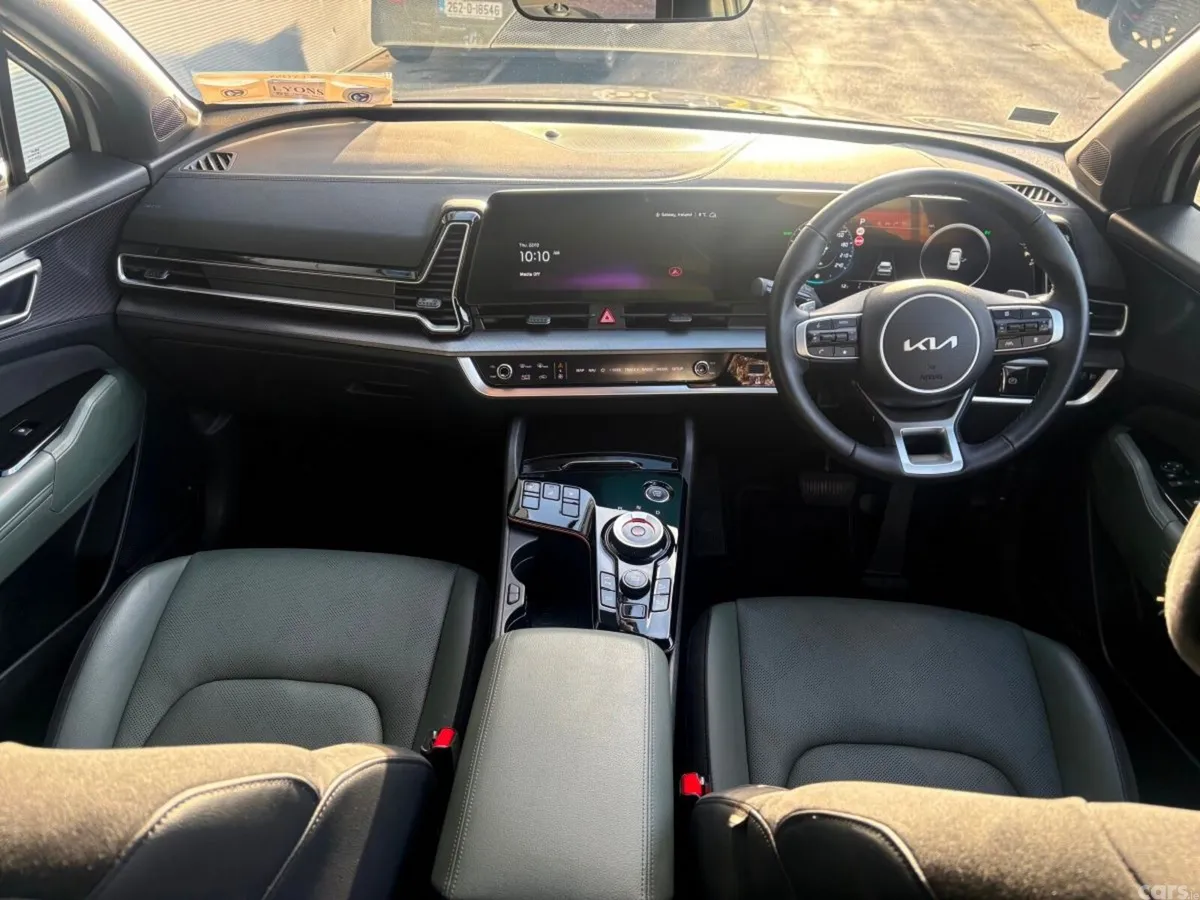 Kia Sportage SUV, Petrol Hybrid, 2025, Grey