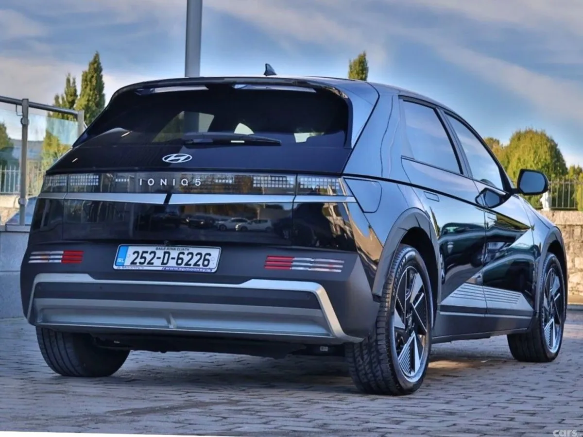 Hyundai IONIQ 5 MPV, Electric, 2025, Black