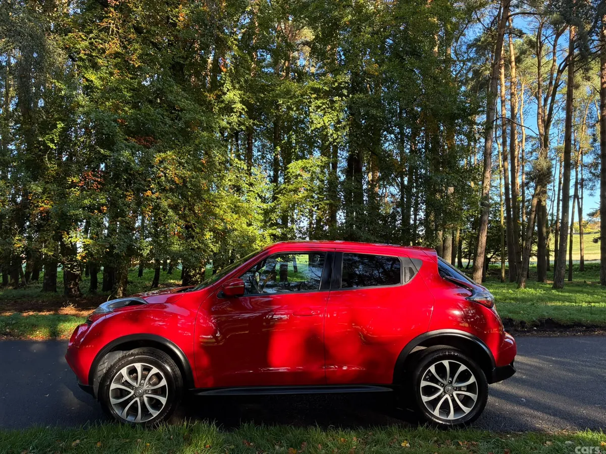 Nissan Juke SUV, Diesel, 2017, Red