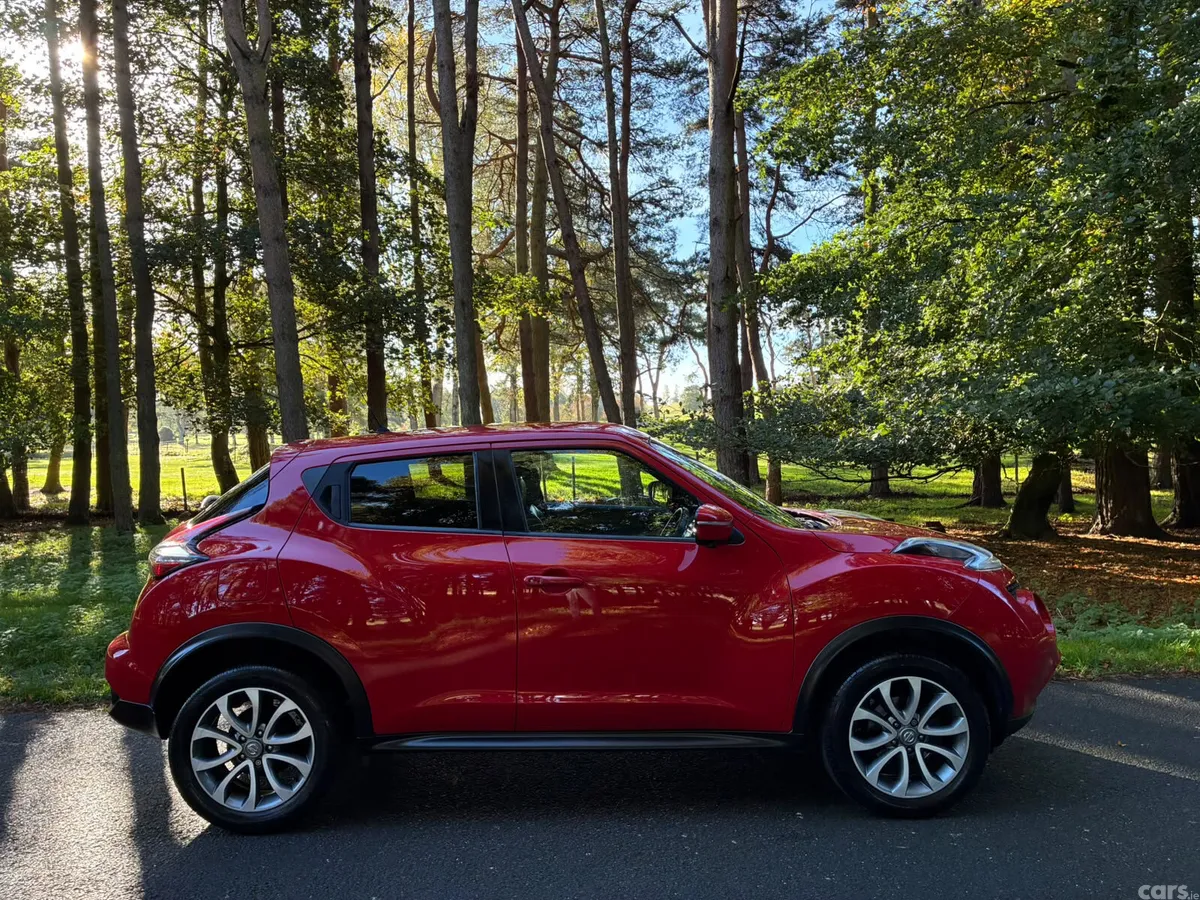 Nissan Juke SUV, Diesel, 2017, Red