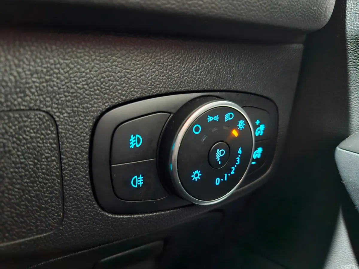Ford Focus Hatchback, Petrol, 2019, Silver