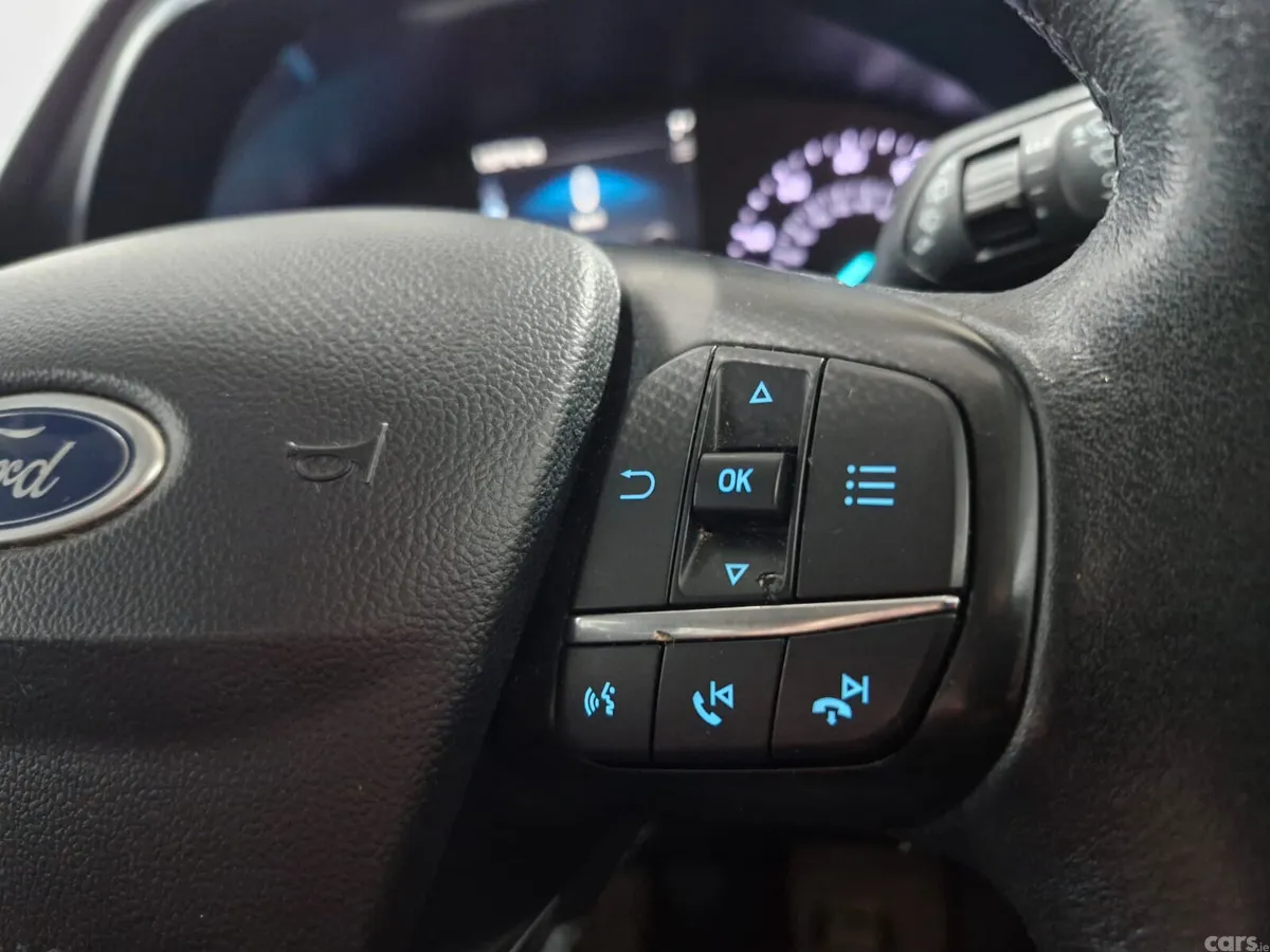 Ford Focus Hatchback, Petrol, 2019, Silver