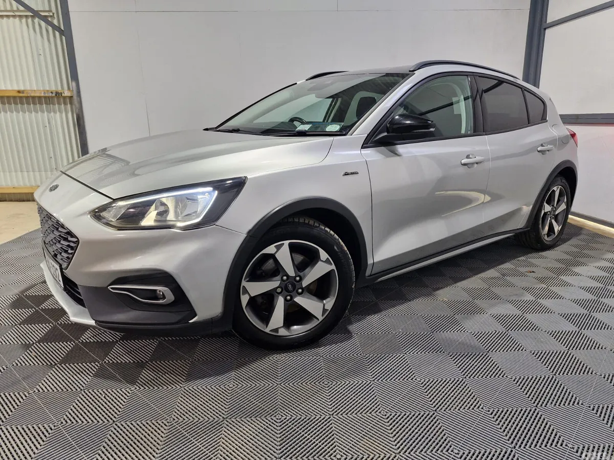 Ford Focus Hatchback, Petrol, 2019, Silver
