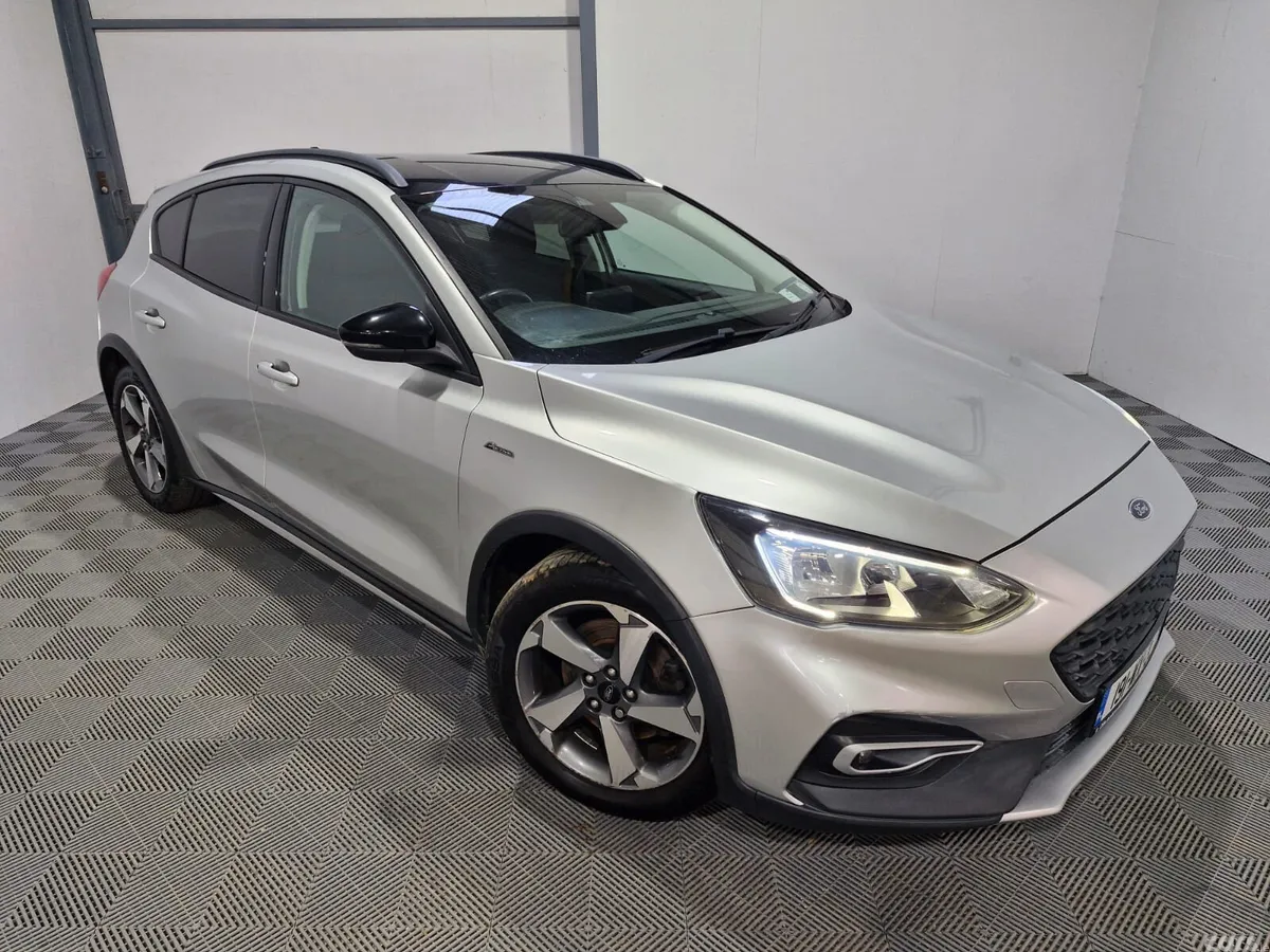 Ford Focus Hatchback, Petrol, 2019, Silver