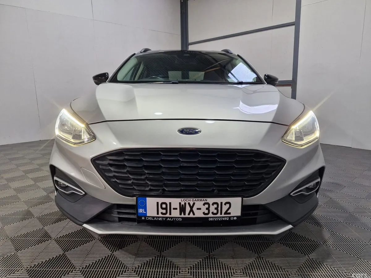 Ford Focus Hatchback, Petrol, 2019, Silver