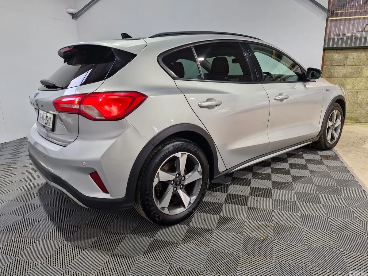 Ford Focus Hatchback, Petrol, 2019, Silver