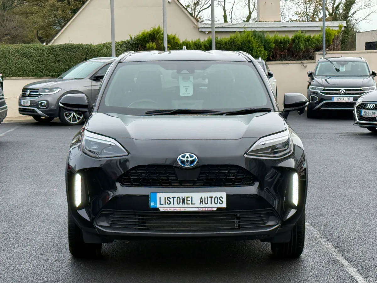 Toyota Yaris Cross SUV, Petrol Hybrid, 2023, Black