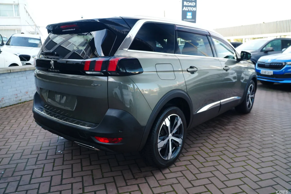 Peugeot 5008 MPV, Diesel, 2019, Grey