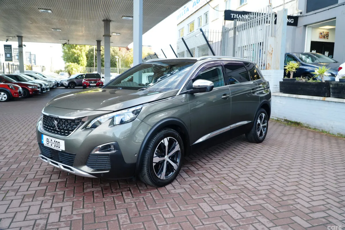Peugeot 5008 MPV, Diesel, 2019, Grey
